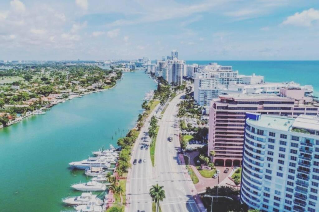 Alexander 511 Beachfront Condo With 2 Pools, Direct Beach Access, Sauna, Tikki Bar Miami Beach Buitenkant foto
