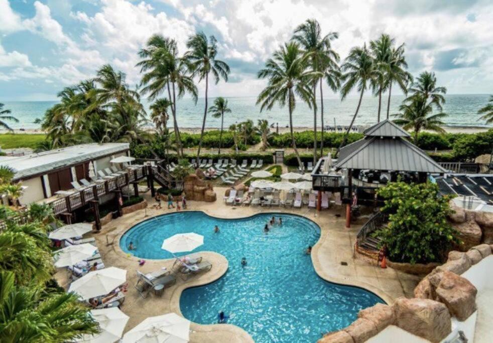 Alexander 511 Beachfront Condo With 2 Pools, Direct Beach Access, Sauna, Tikki Bar Miami Beach Buitenkant foto